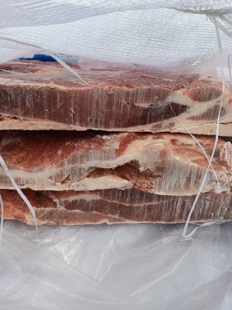母猪去皮修边中方五花肉…烧烤…烤肉，火锅，自助餐专用