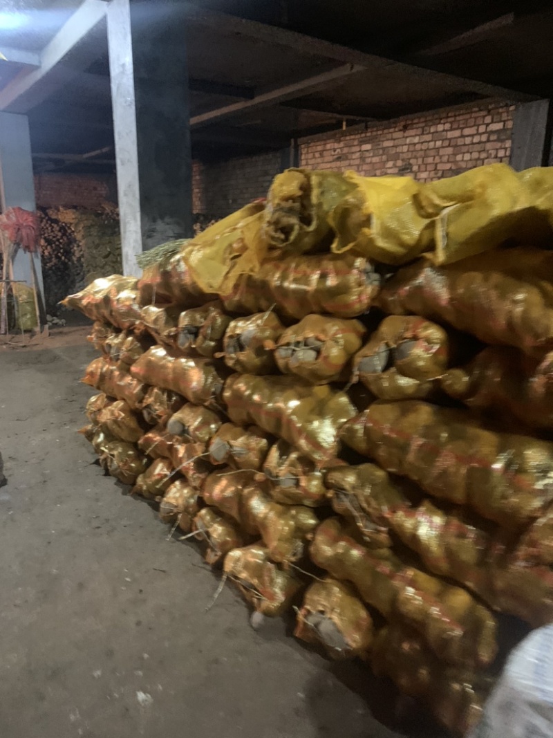 定西土豆大量批发.定西土豆长期出售.规格齐全、精选土豆