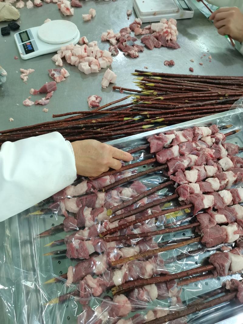 《热卖中》精选内蒙古草地羊后腿肉，每串净肉40克红柳大串