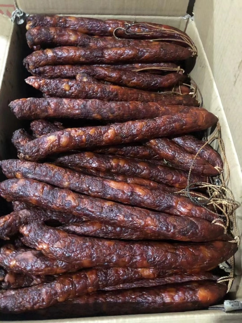 烟熏本地麻辣纯肉香肠（看你具体需求，高低品质都有）