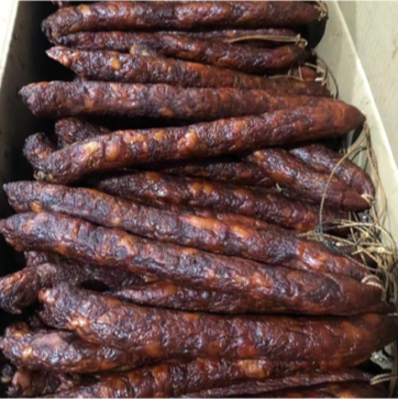 烟熏本地麻辣纯肉香肠（看你具体需求，高低品质都有）