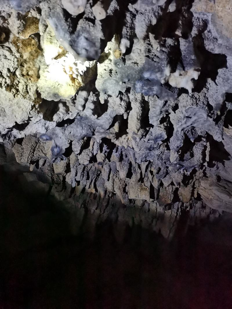石笋大瑶山里岩洞百年千年自然形成的石笋