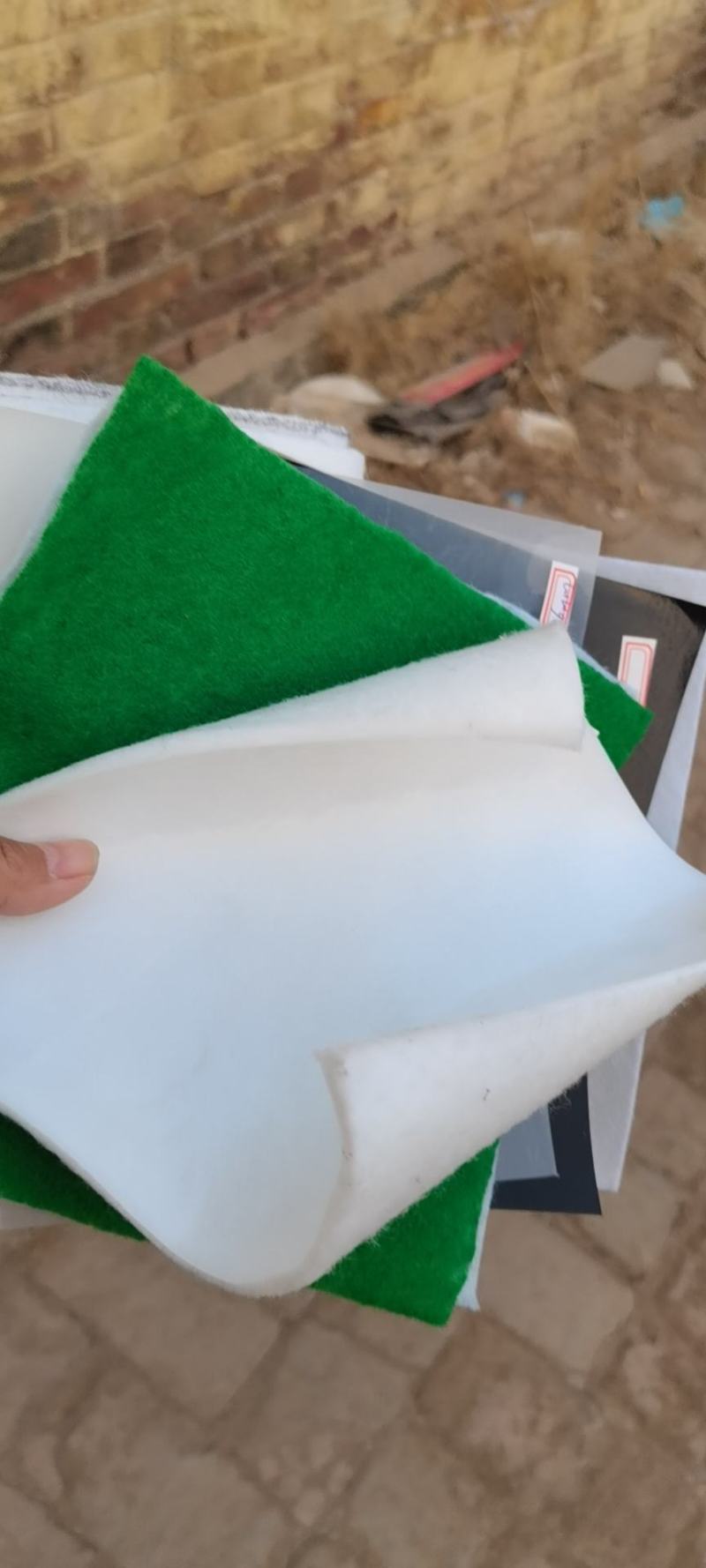 草绿土工布针刺无纺布涤纶土工布养护土工布规格