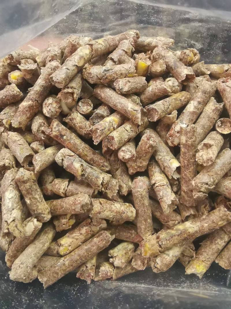 玉米颗粒熟化牛羊鸡鸭鹅饲料方便投喂质量保证