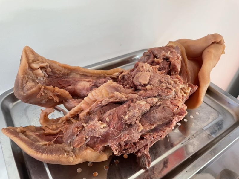 全熟带耳猪头肉一手货源基地直发诚信经营质量保障可视频看货