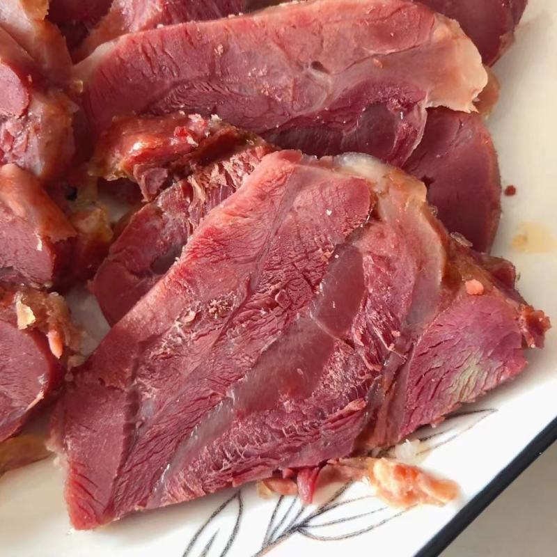 吉林双阳鹿肉珍品熟食，一袋200克，一箱六代，欢迎选购