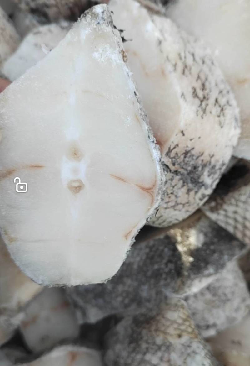 鳕鱼块，深海鳕鱼，一箱19斤，有需要的老板联系我