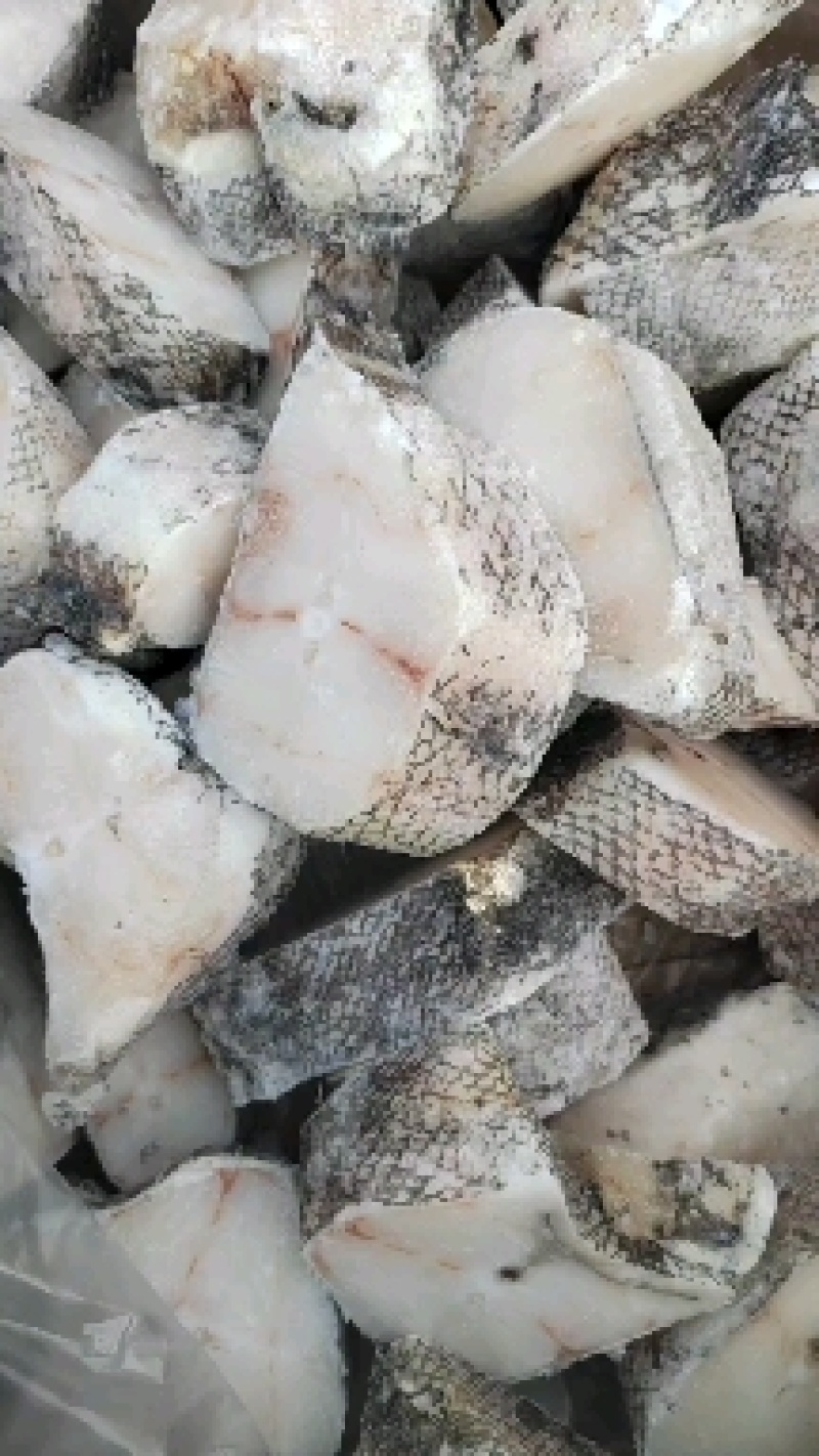 鳕鱼块，深海鳕鱼，一箱19斤，有需要的老板联系我