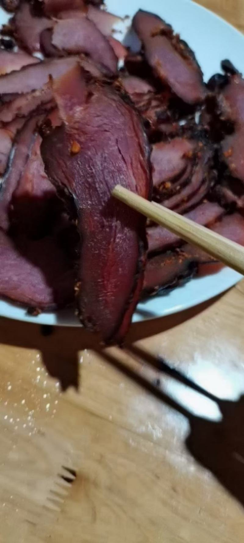 牛肉味跑江湖麻辣猪肉酱香手撕牛肉干食品酱肉地摊展会酱肉
