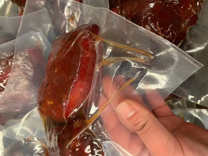 牛肉味跑江湖麻辣猪肉酱香手撕牛肉干食品酱肉地摊展会酱肉