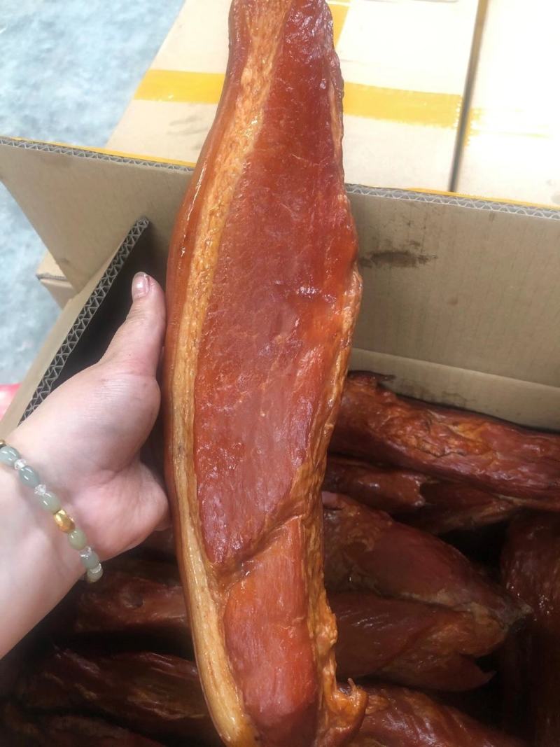 电烤二刀腊肉烟熏腊头批发电商网络直播供货