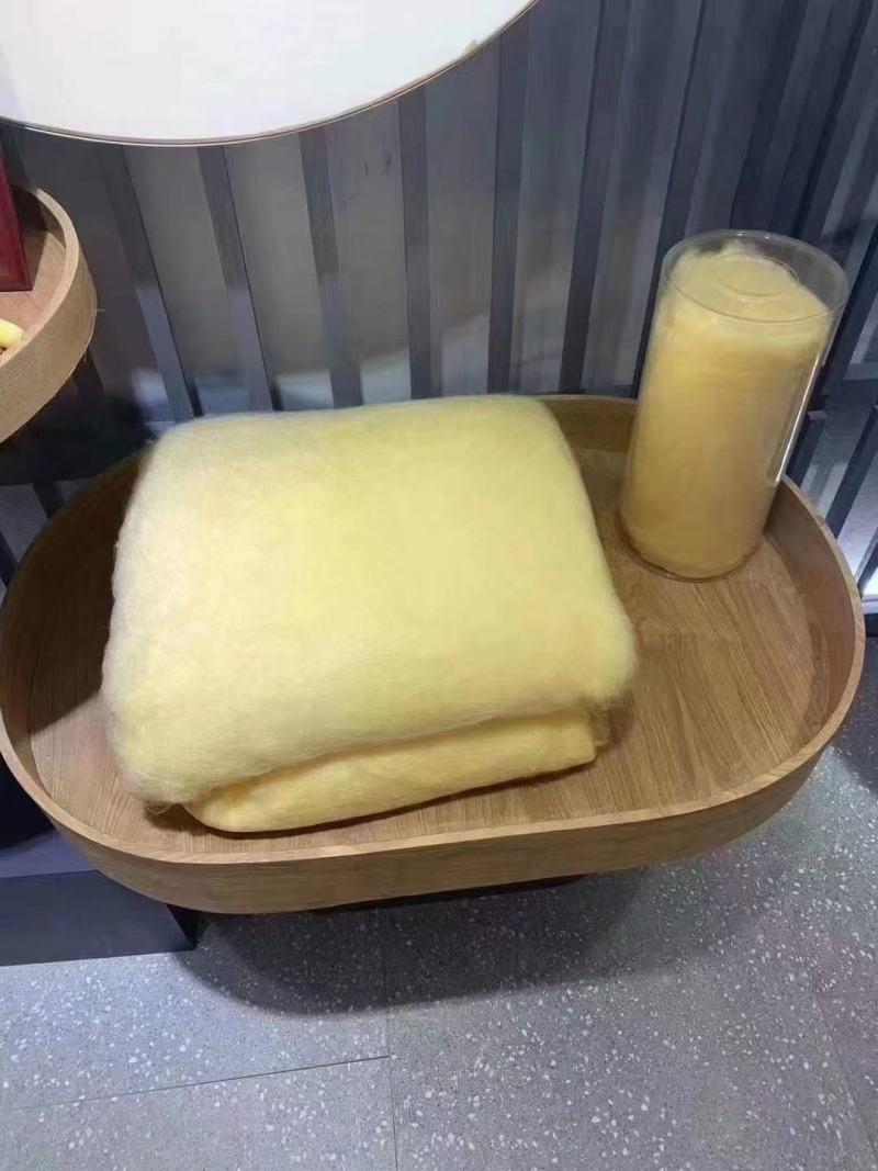 蚕丝，黄金桑蚕丝棉兜，个个都是双宫蚕茧手工制作棉兜，