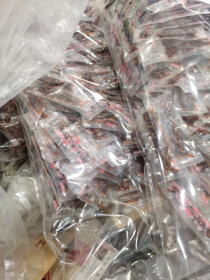 手撕牛肉干，手撕猪肉干，腿子肉，麻辣五香味