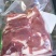 黑猪肉、藏香猪、草猪排和骨头，肉质细腻紧实，弹性十足。