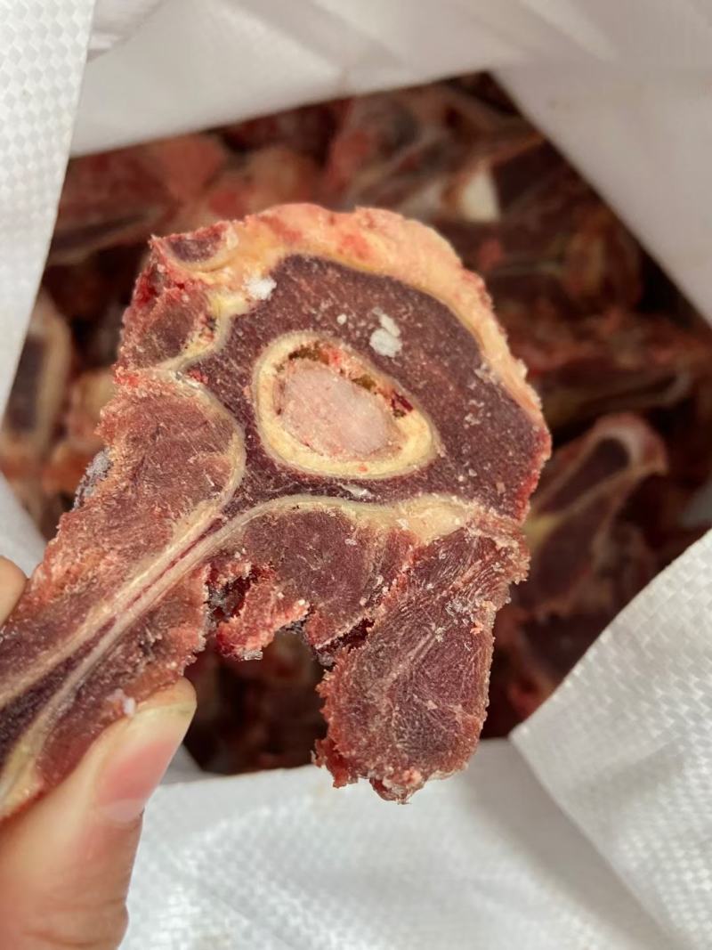 带肉脊骨！！！颜色鲜亮，！！！！！！！！？！！！