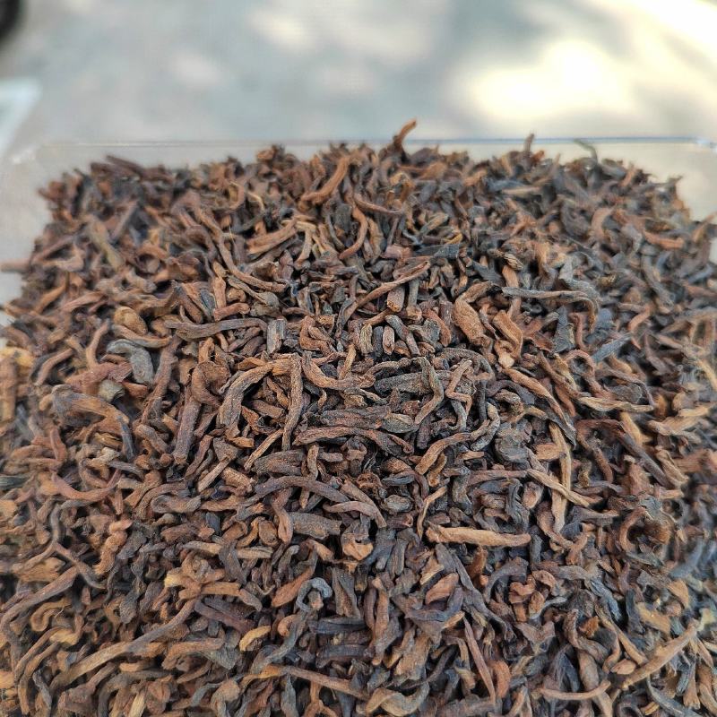 云南普洱茶熟茶散茶饼茶勐海春茶原料发酵口感醇厚大量批发