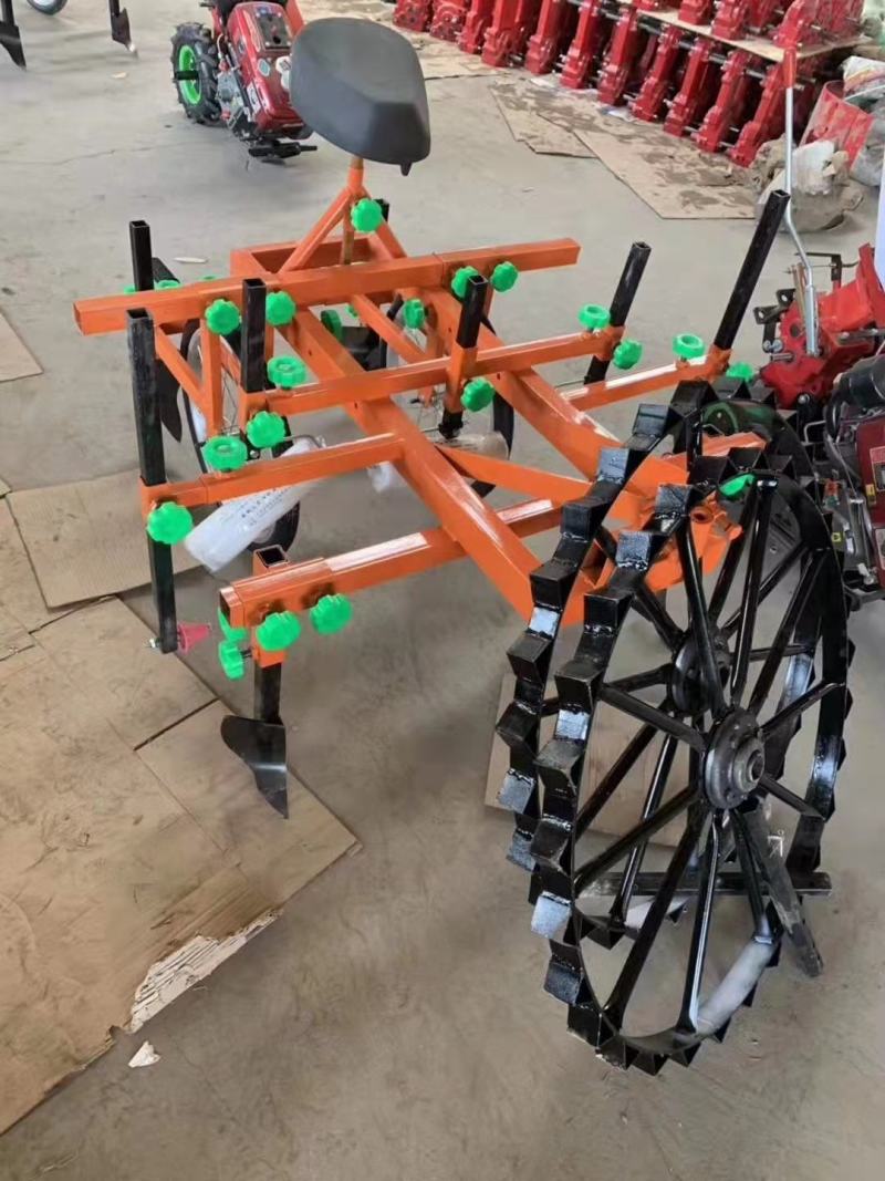 覆膜机微耕机带覆膜机宽窄可调，厂家直供，一件也是批发价