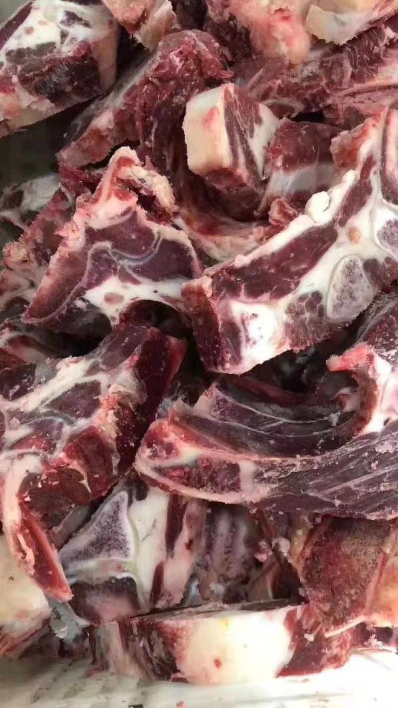 牛脊骨，肉多多，锯断几公分随心定制，新鲜精品