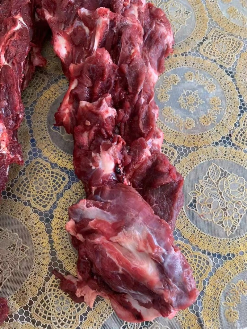 多肉牛脖骨，精品，鲜货中的精品，片，块随心定都可以