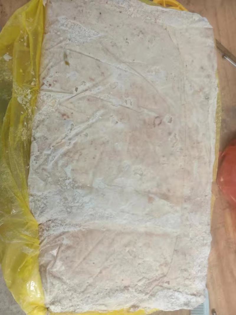 机打鸭胗油17吨左右出油3.5左右新开检疫，临沂提货