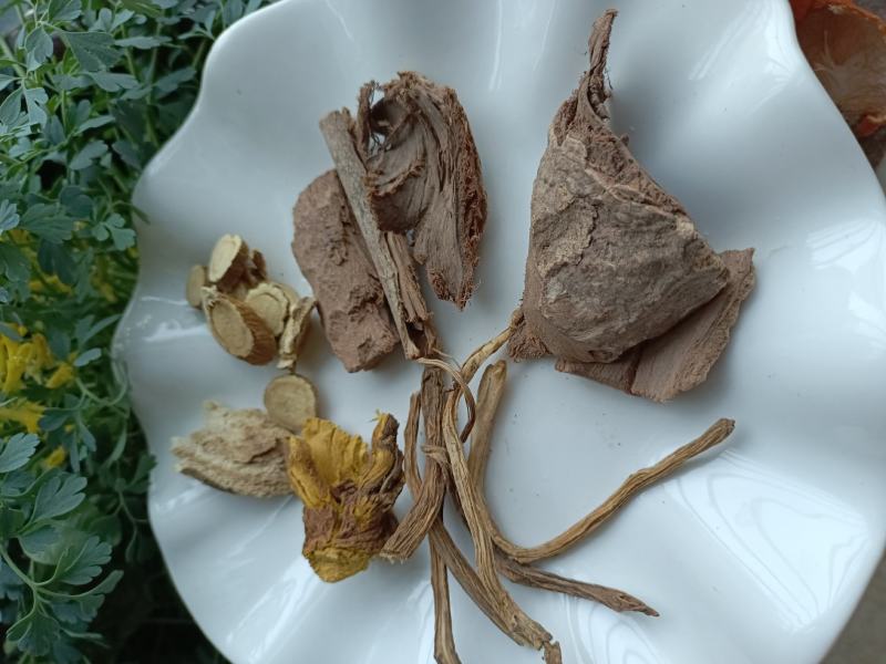 泡脚全是中药材减肥看苦参泡脚泡脚减肥