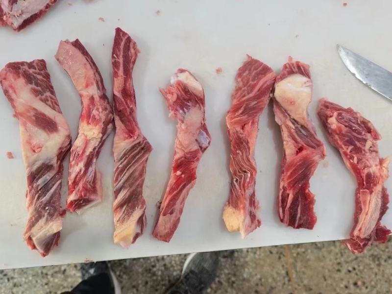 牛腹肋条，国产纯干牛腹肋条肉，价格合适，厂家直发，量大从