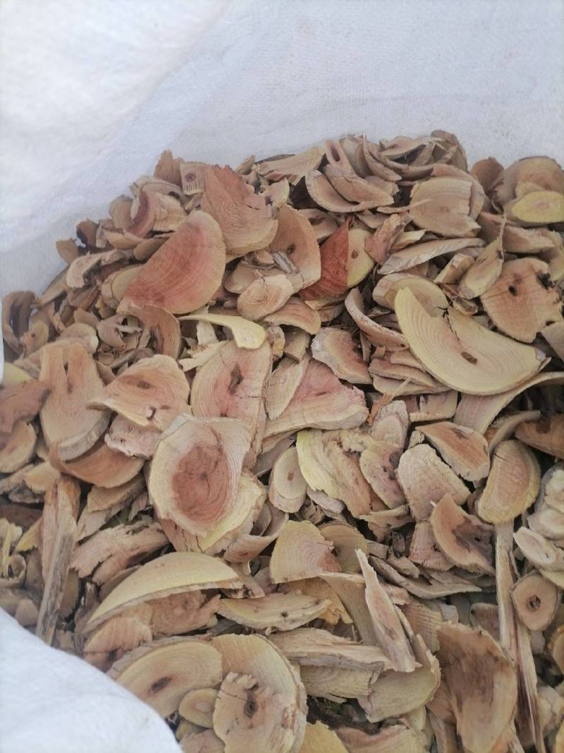 出售雷公藤干片，雷公藤根段，干货云南货11