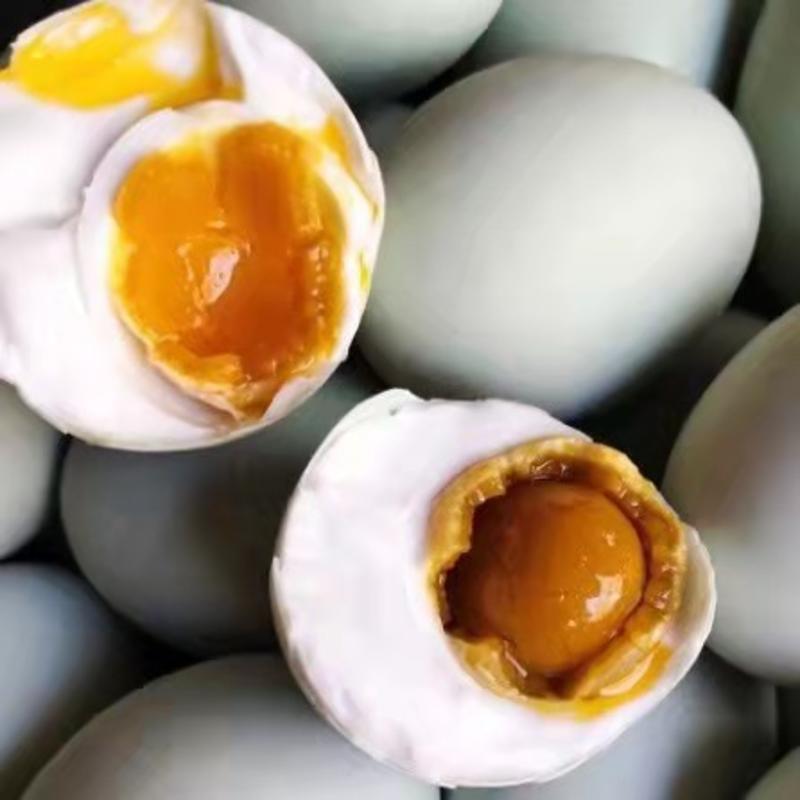 松花蛋，绿皮蛋，散黄蛋，精纹蛋，价格美丽欢迎进店联系