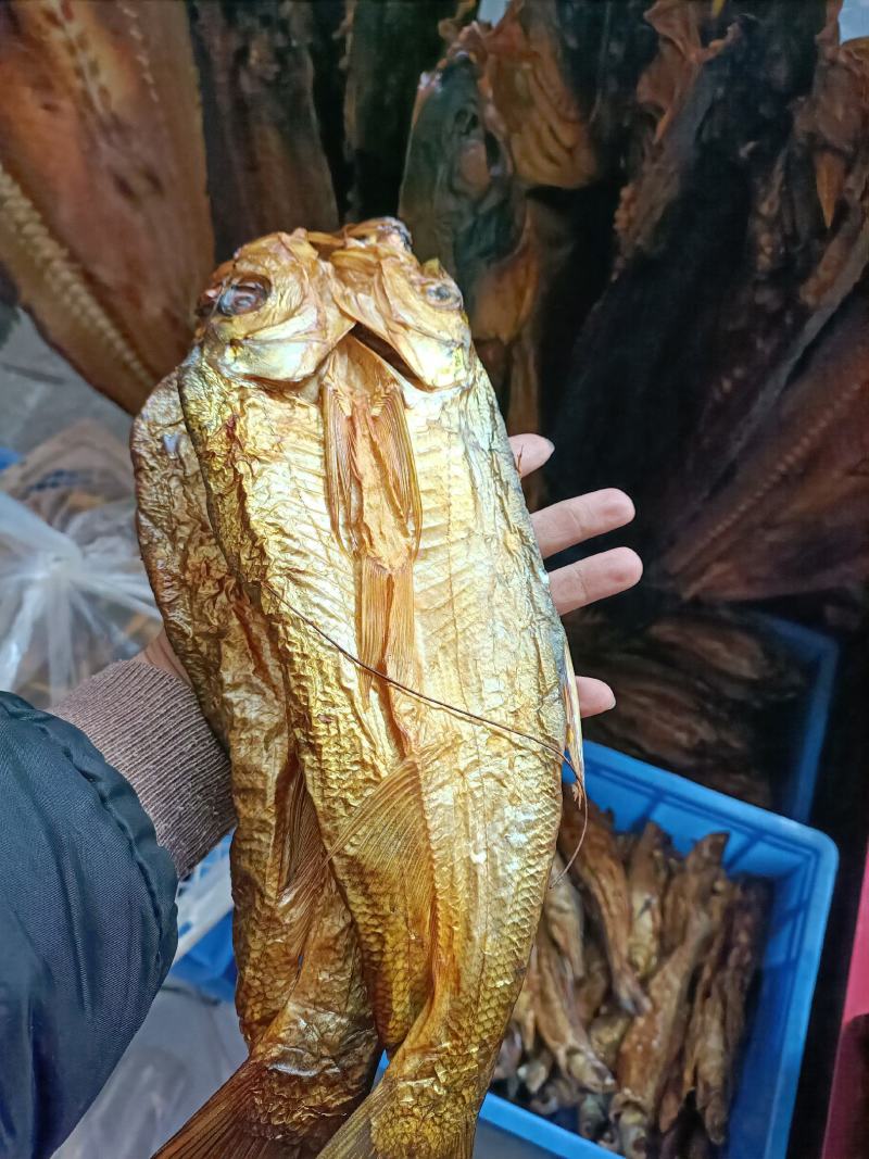 干鱼。干虾，鲜货都有