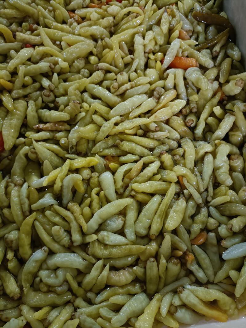 小米辣，野山椒。质量好，味道不错