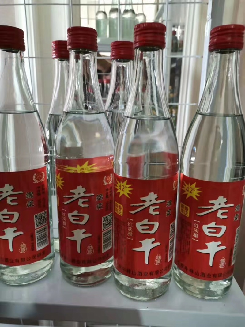 二锅头牛栏山专业光瓶酒批发酒厂批发十几款光瓶酒