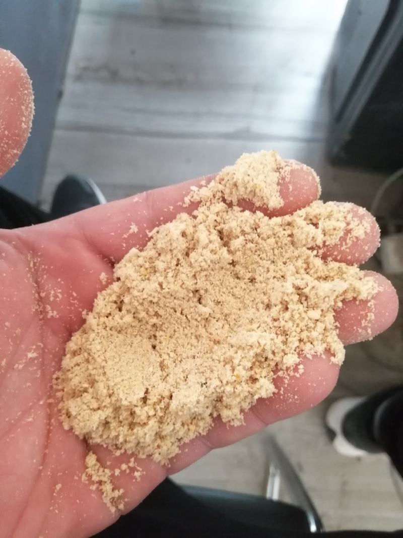饲料级饼干粉，蛋白7，脂肪15，适用于各种饲料添加，