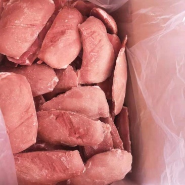 去皮鸭胸厂家直销价格便宜，鸭副产品大量供应