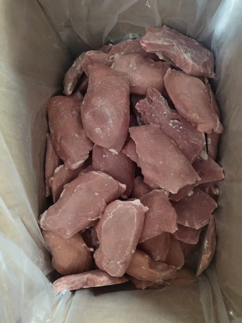 去皮鸭胸厂家直销价格便宜，鸭副产品大量供应