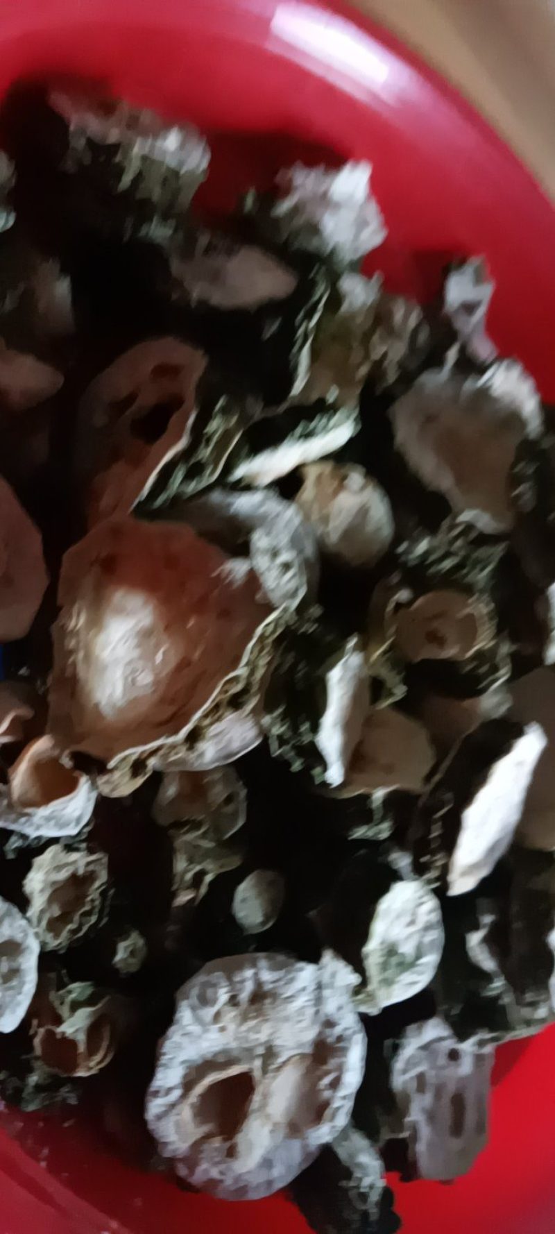 农家自制的苦瓜干，清凉新鲜，1斤为一件包邮。
