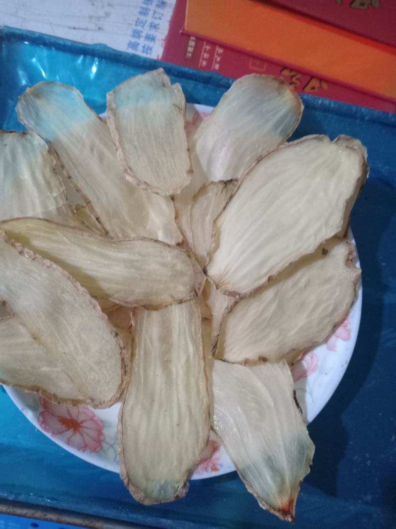 云南昭通彝良小草坝仿野生乌天麻片，没任何添加剂，自产自销