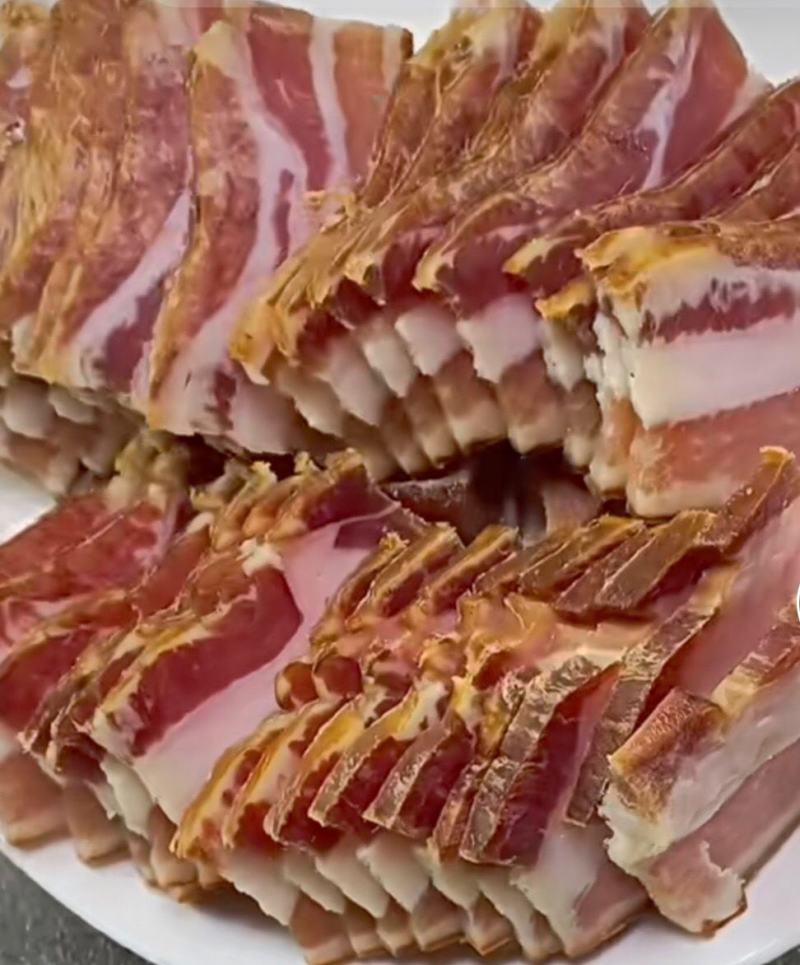 四川烟熏腊肉土猪老腊肉农家自制后腿腊肉五花腊肉腊肠特产批