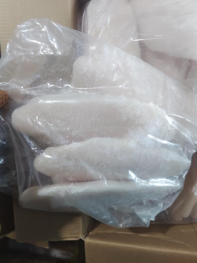 巴沙鱼柳，新货标价实价贴在鱼在，巴沙鱼足7偏8成