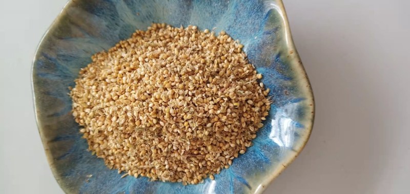 谷篦子猪牛羊鸡鸭鹅饲料厂家直销量大从优