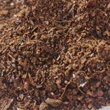 优质辣椒粕适用于蛋鸡饲养厂家直发量大优惠欢迎选购