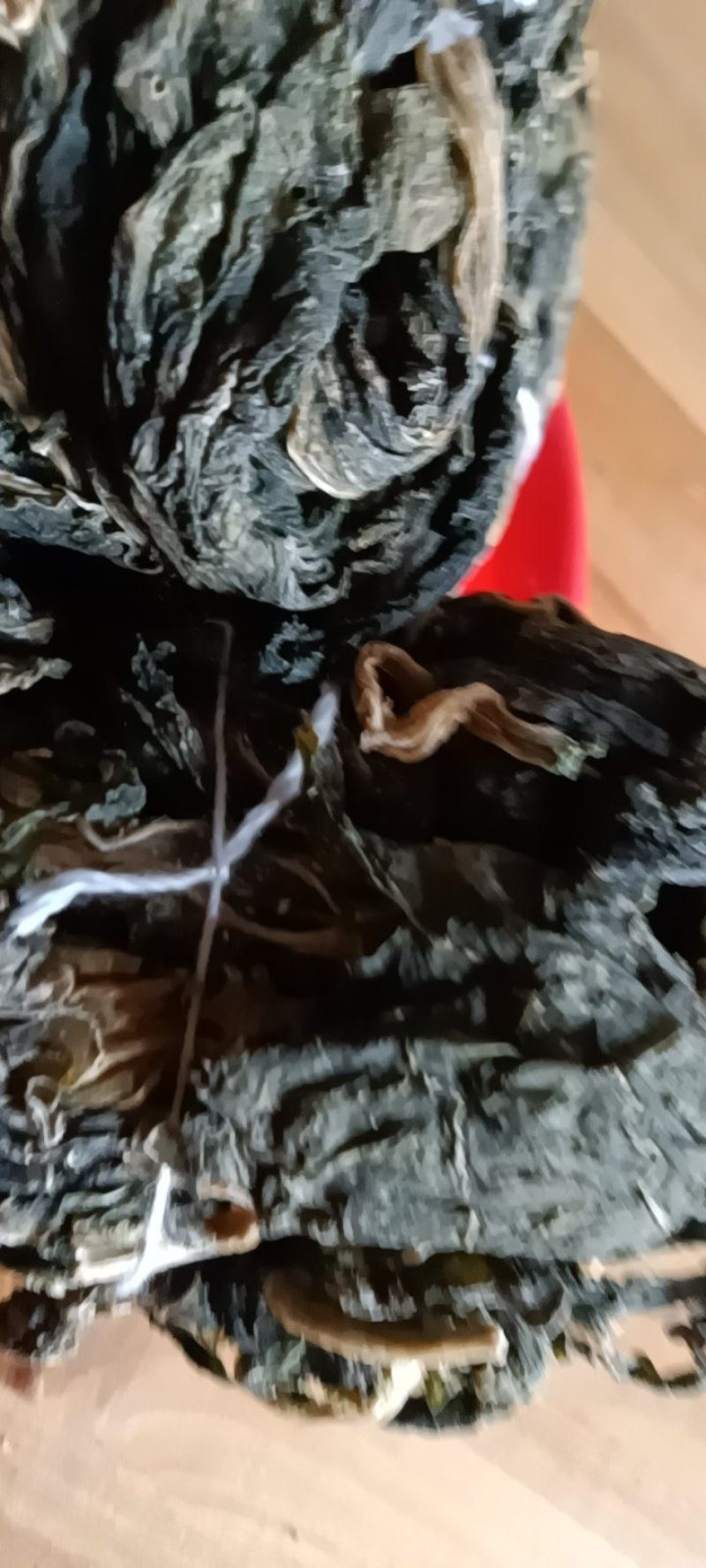 农家自种的新鲜海带，质量好，1斤一件包邮。