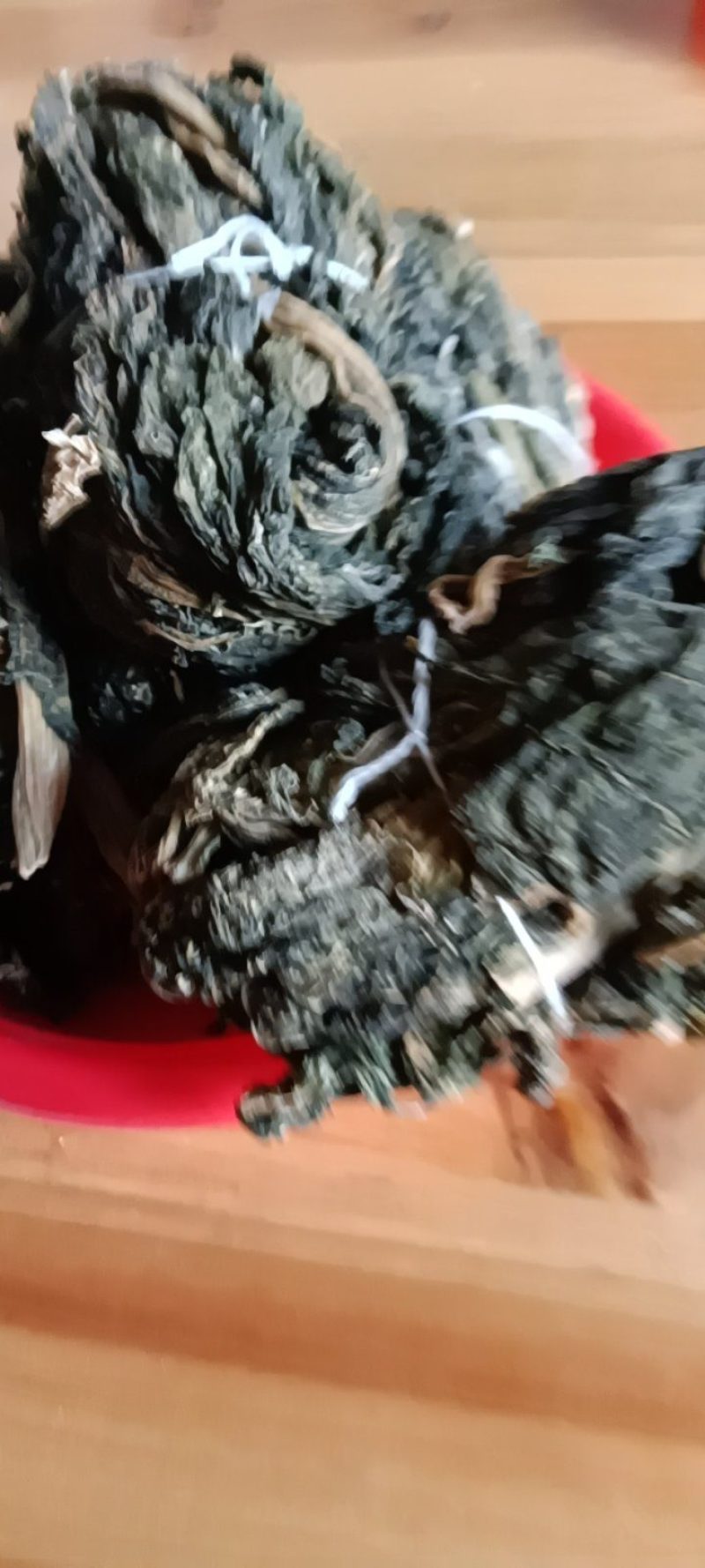 农家自种的新鲜海带，质量好，1斤一件包邮。