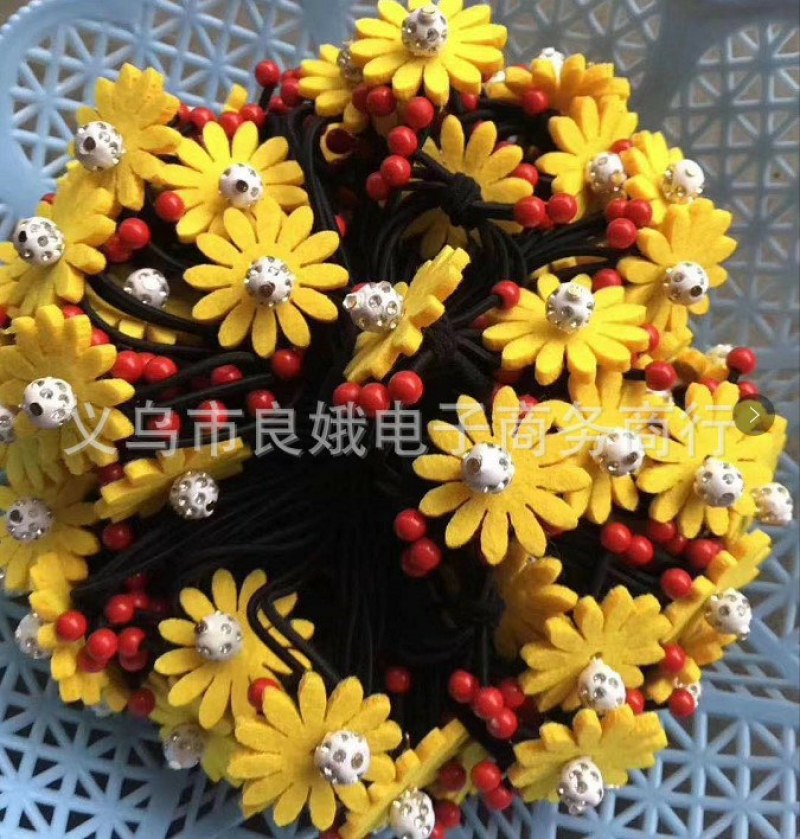 地摊一元模式皮筋头绳发绳头花发圈高弹力皮筋扎头发绳包邮。