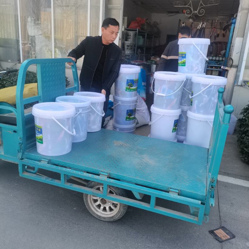 大树营养液，厂家直发量大从优，郑州发货，质量发货