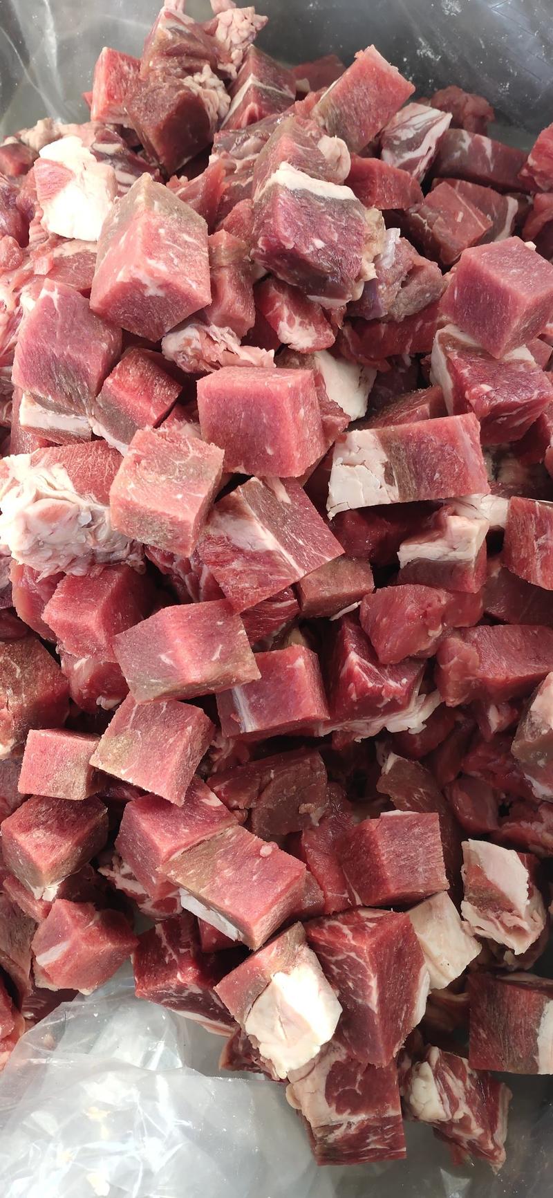 牛肉粒肥瘦相间，烤肉，炖肉，穿串原切牛肉粒，调理牛肉粒，