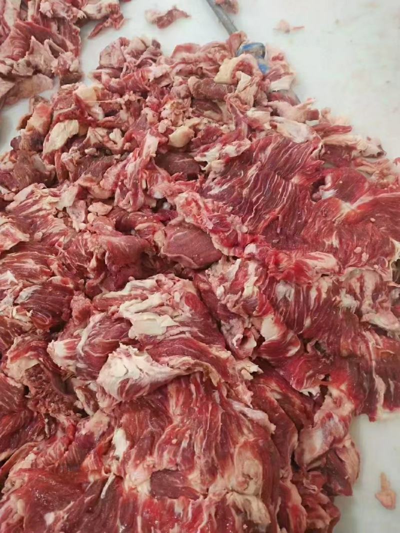 纯干牛碎肉常年加工，炒菜、做馅、非常好质量保证，厂家直销