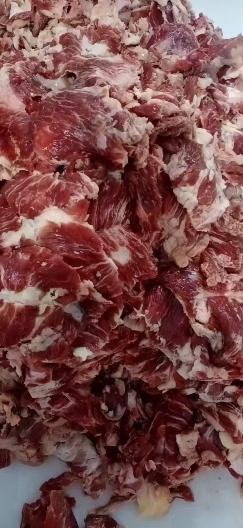 纯干牛碎肉常年加工，炒菜、做馅、非常好质量保证，厂家直销