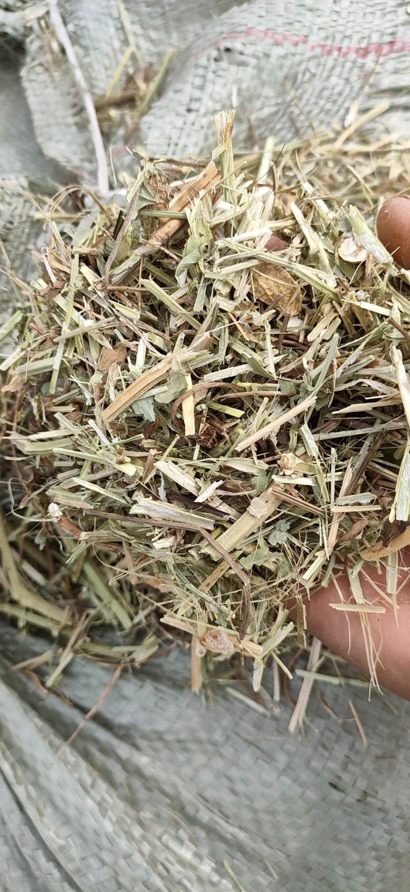 花生秧草料、马草料、牛草料、羊草料、兔鹅草粉、青干草料