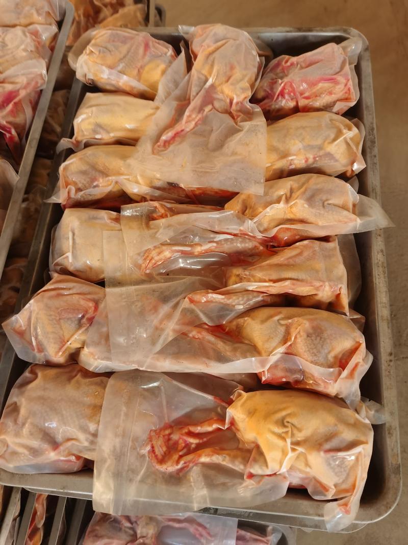 乳鸽肉白条鸽工厂发货批发商电商餐饮常年稳定供应