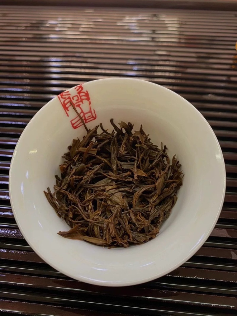 正山小种红茶新茶武夷红茶陶瓷藤编布包礼品茶250克茶叶